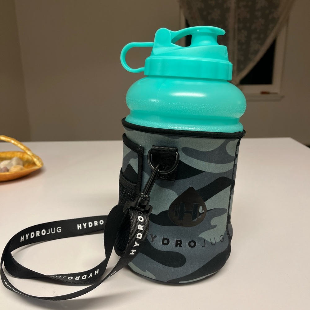 MINT GREEN 74 Oz Hydrojug With Camo Sleeve